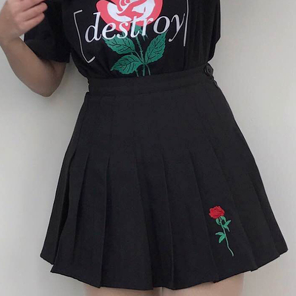 Rose Embroidery Black Pleated Skirt AD0096