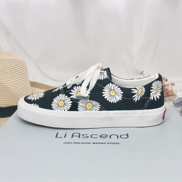 Student Daisy Canvas Shoes AD11336