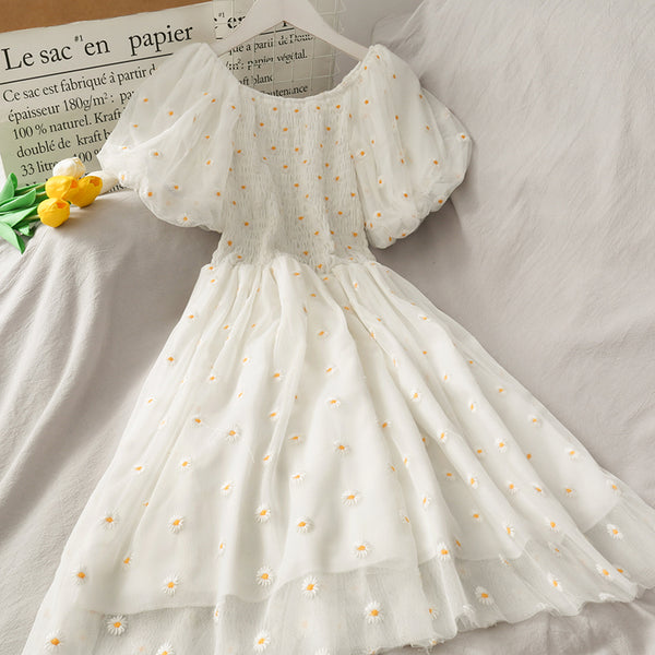 Daisy Puff Sleeve Dress AD12154