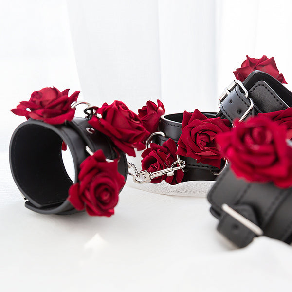 Rose Handcuffs AD11626