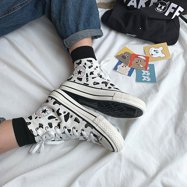 Milk Spots Hand-painted Canvas Shoes AD10195
