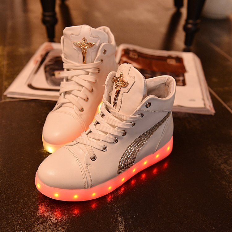 Student LED Charging Luminous High Sneaker AD10411