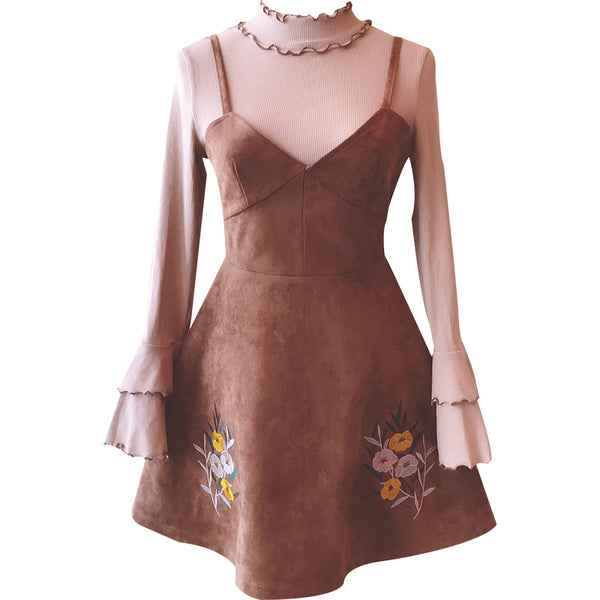 Embroidered Flower Cake Trumpet Sleeve Two-Piece Strap Dress AD10350